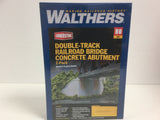 Walthers 933-4553 HO Gauge Double Track Railroad Bridge Conc Abutments (2) Kit
