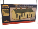 Bachmann 44-0187B OO Gauge S&DJR Wooden Station Building Chocolate and Cream