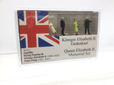Preiser 13407 HO/OO Gauge Queen Elizabeth II Special Edition Figure Set (4)