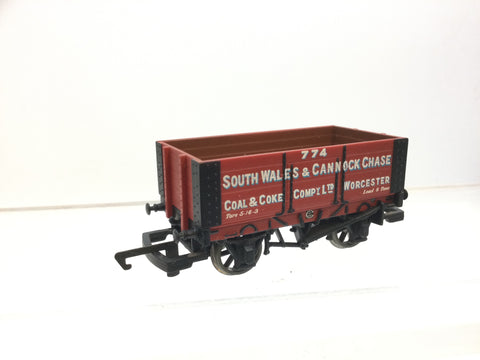 Hornby R6135 OO Gauge 6 Plank Open Wagon South Wales & Cannock Chase 774