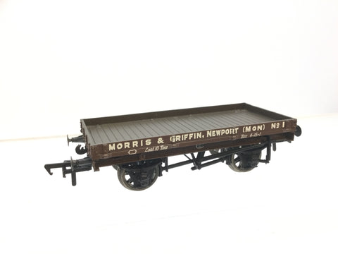 Bachmann 37-476A OO Gauge 1 Plank Wagon Morris & Griffin, Newport