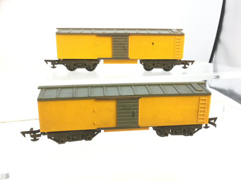 Triang R114 OO Gauge Box Car TR22831 Yellow x2