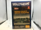 Walthers 933-3864 N Gauge Modern Concrete Grocery Warehouse Kit