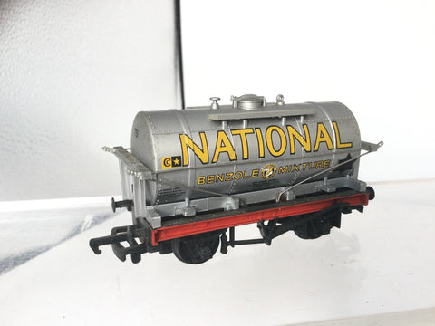 Mainline 37411 OO Gauge Tank Wagon National