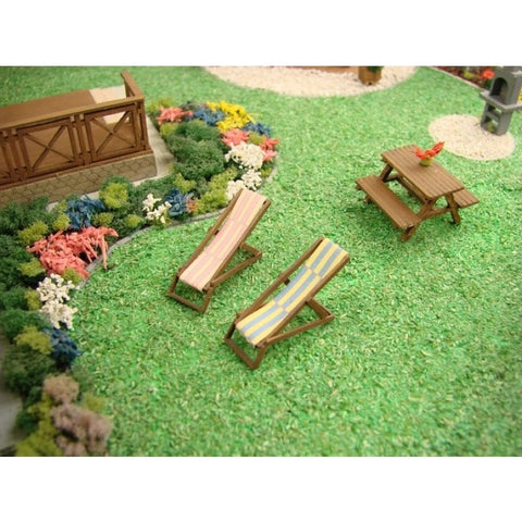 Railway Miniatures RMHO:030 HO/OO Gauge Folding Chairs Laser Cut Kit