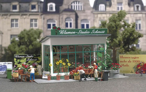 Busch 1049 HO/OO Gauge Flower Shop Kit