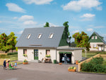Auhagen 11454 HO/OO Gauge Detached House with Garage Kit