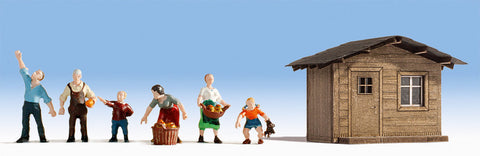 Noch 12035 HO/OO Gauge In the Garden Plot Figure Set
