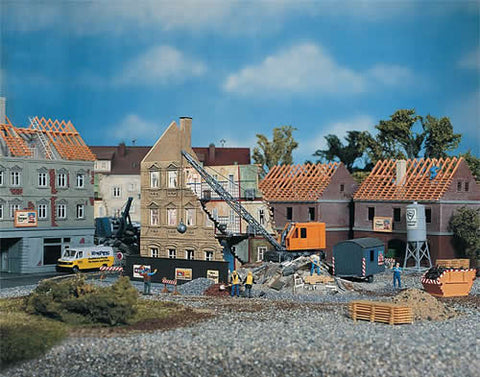 Faller 130466 HO/OO Gauge Town House Under Demolition Kit II