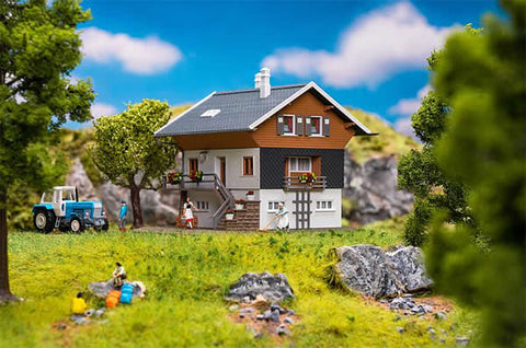 Faller 130676 HO/OO Gauge Chalet Kit