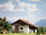 Busch 1442 HO/OO Gauge Heidi House Original 2 Storey House