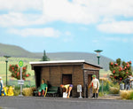 Busch 1458 HO/OO Gauge Wooden Bus Shelter and Sign Kit
