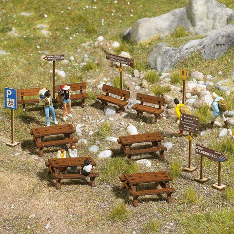 Busch 1484 HO/OO Gauge Wooden Outdoor Furniture Kit
