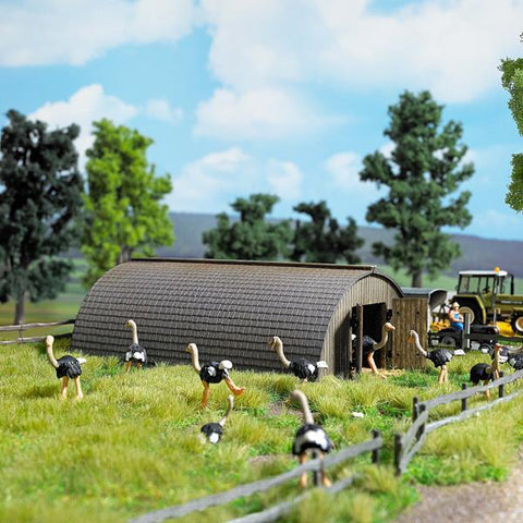 Busch 1513 HO/OO Gauge Round Roof Barn Kit