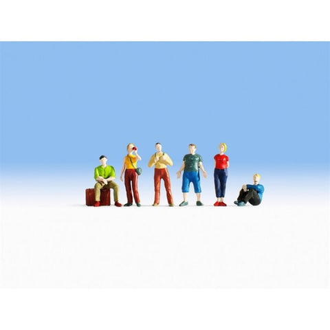 Noch 15233 HO/OO Gauge Young Travellers Figure Set