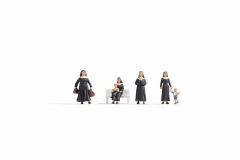 Noch 15400 HO/OO Gauge Nuns (4) and Children (2) Figure Set
