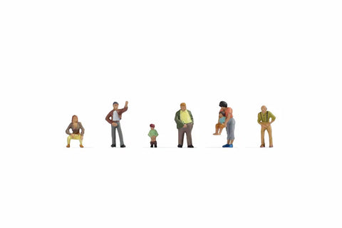 Noch 15561 HO/OO Gauge Pee Break Figure Set