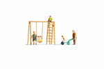 Noch 15589 HO/OO Gauge Grandparents (2) Grandchildren (3) and Accessories Figure Set