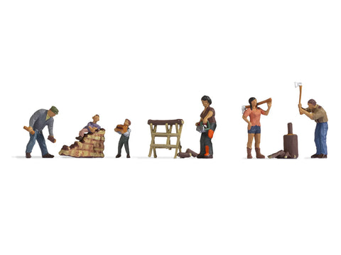 Noch 15616 HO/OO Gauge Chopping Wood (5) Figure Set