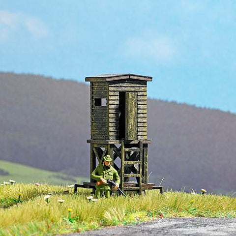 Busch 1565 HO/OO Gauge Raised Bird Hide Kit