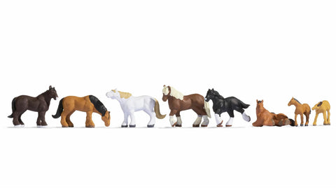 Noch 15762 HO/OO Gauge Shire Horses (8) Figure Set