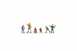 Noch 15810 HO/OO Gauge Children Playing (6) Figure Set