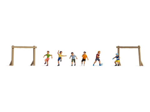 Noch 15817 HO/OO Gauge Children Playing Football Figure Set