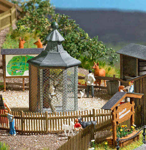 Busch 1581 HO/OO Gauge Wildlife Park Aviary Kit