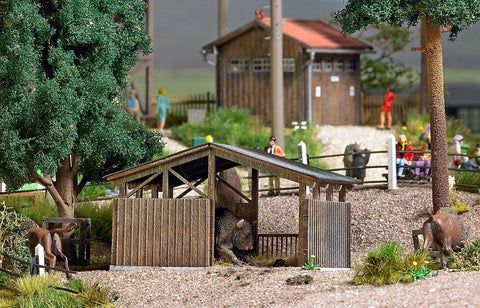 Busch 1584 HO/OO Gauge Open Stable Kit