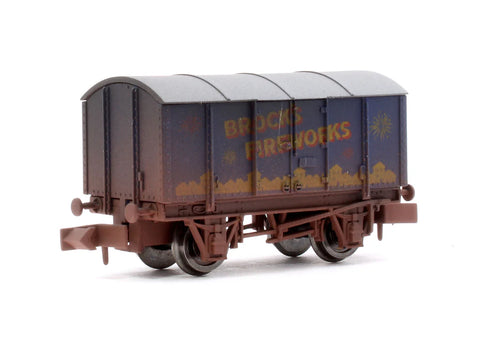 Dapol 2F-013-092 N Gauge Gunpowder Van Brooks Fireworks Weathered