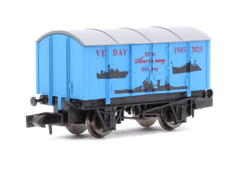Dapol 2F-013-099 N Gauge Gunpowder Van VE Day 80th Anniversary Navy