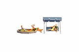 Noch 36590 N Gauge Parents (2) Children (2) Dog and Accessories Figure Set