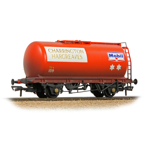 Bachmann 37-592A OO Gauge BR 45T TTA Tank Wagon 'Charrington Hargreaves/Mobil' Red [W]