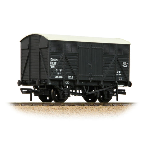 Bachmann 37-751E OO Gauge GWR 12 Ton Fruit Van GWR Grey