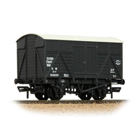 Bachmann 37-751F OO Gauge GWR 12 Ton Fruit Van GWR Grey