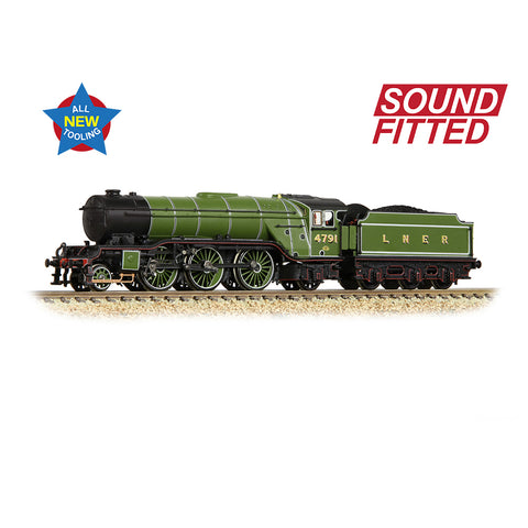 Graham Farish 372-610SF N Gauge LNER V2 4791 Lined Green DCC SOUND