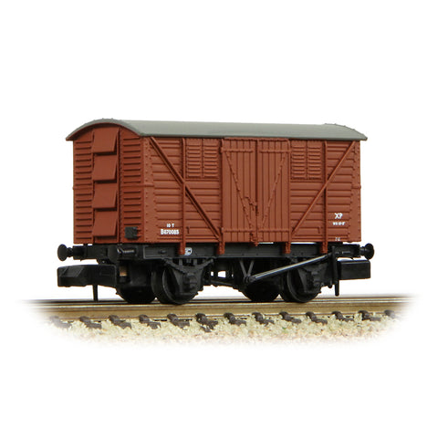 Graham Farish 373-741C N Gauge BR 10T Meat Van BR Bauxite (Early)