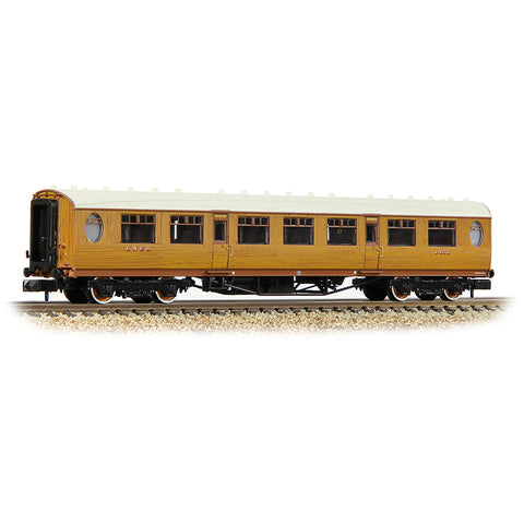 Graham Farish 376-250B N Gauge LNER Thompson Third Corridor Coach Teak Effect