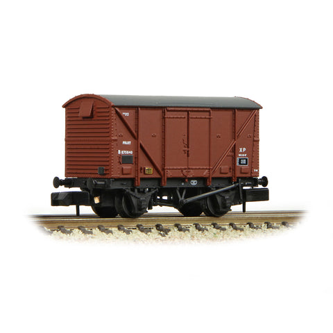 Graham Farish 377-626C N Gauge BR 12T Plywood Fruit Van BR Bauxite (Late)