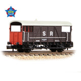 Graham Farish 378-026 N Gauge SE&CR 25T 'Dance Hall' Brake Van SR Brown