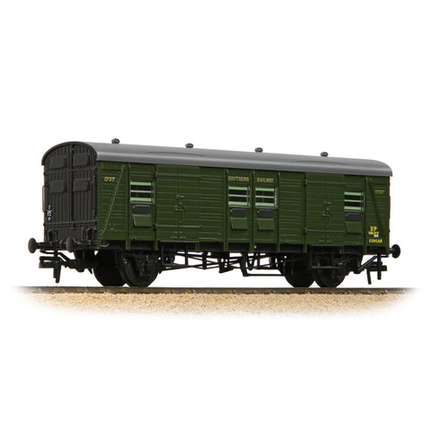 Bachmann 39-531 OO Gauge SR CCT 'Covcar' Covered Carriage Truck SR Maunsell Green