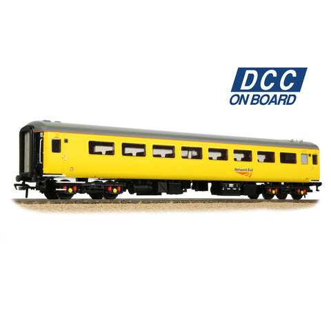 Bachmann 39-682ADC OO Gauge BR Mk2F ex-TSO Staff Coach Network Rail Yellow