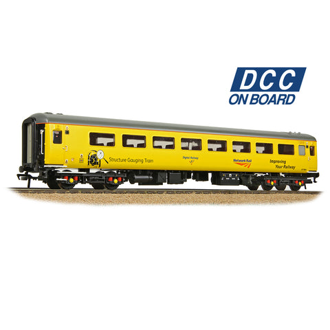 Bachmann 39-682DC OO Gauge BR Mk2F ex-TSO Structure Gauging Train Coach Network Rail Yellow