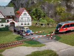 Auhagen 41582 HO/OO Gauge Level Crossing with Barriers Kit