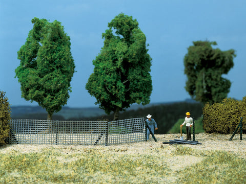 Auhagen 42646 HO/OO Gauge Chain Link Fence Kit