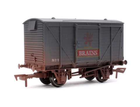 Dapol 4F-011-145 OO Gauge Ventilated Van Brains SA No.1 Weathered