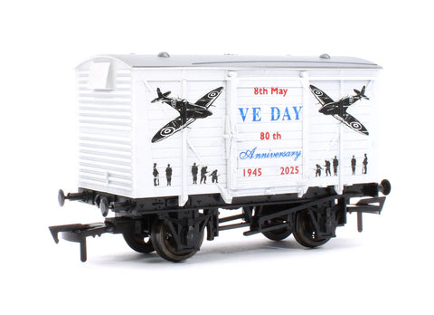 Dapol 4F-011-146 OO Gauge Ventilated Van VE Day 80th Anniversary Airforce