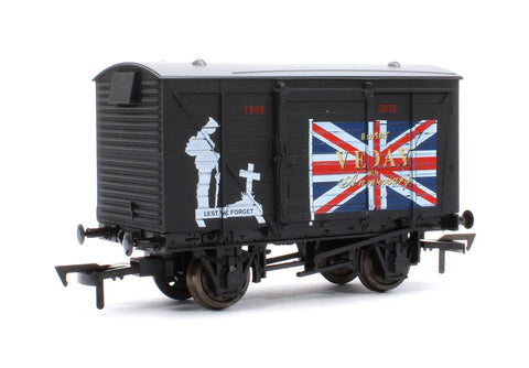 Dapol 4F-011-148 OO Gauge Ventilated Van VE Day 80th Anniversary Army