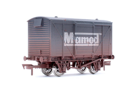 Dapol 4F-011-159 OO Gauge Ventilated Van Mamod Weathered