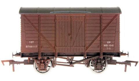 Dapol 4F-012-030 OO Gauge Ventilated Van BR B768117 Bauxite Weathered